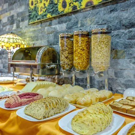 Santo Amaro - Sa Otel 3*