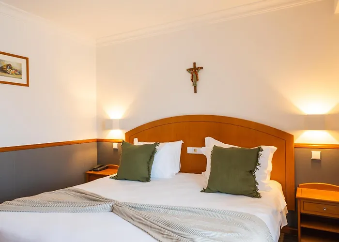 Santo Amaro - Sa 3* Fatima